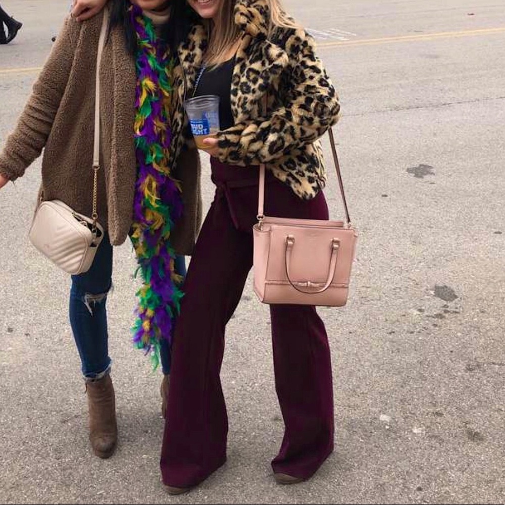 Windsor, maroon pants